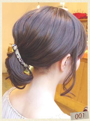 マーブル模様が大人可愛いヘアクリップ つけるだけで 簡単に髪型が決まるヘアアクセサリー
